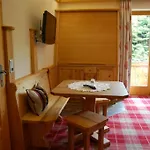 Schweizerhof 3* أوبيراو