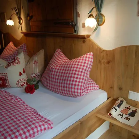 Hotel Schweizerhof 3*