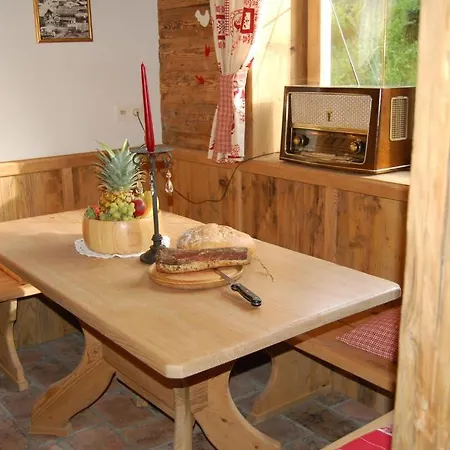 Schweizerhof מלון 3*