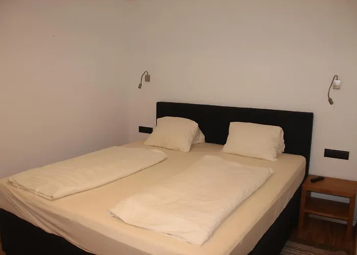 Schweizerhof Szálloda 3*